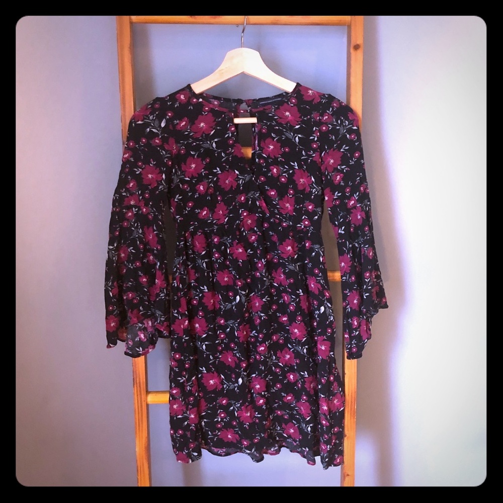 American Eagle Long Sleeve Dress